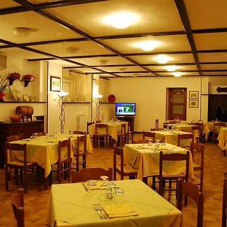 Il Postiglione 3* Collestrada